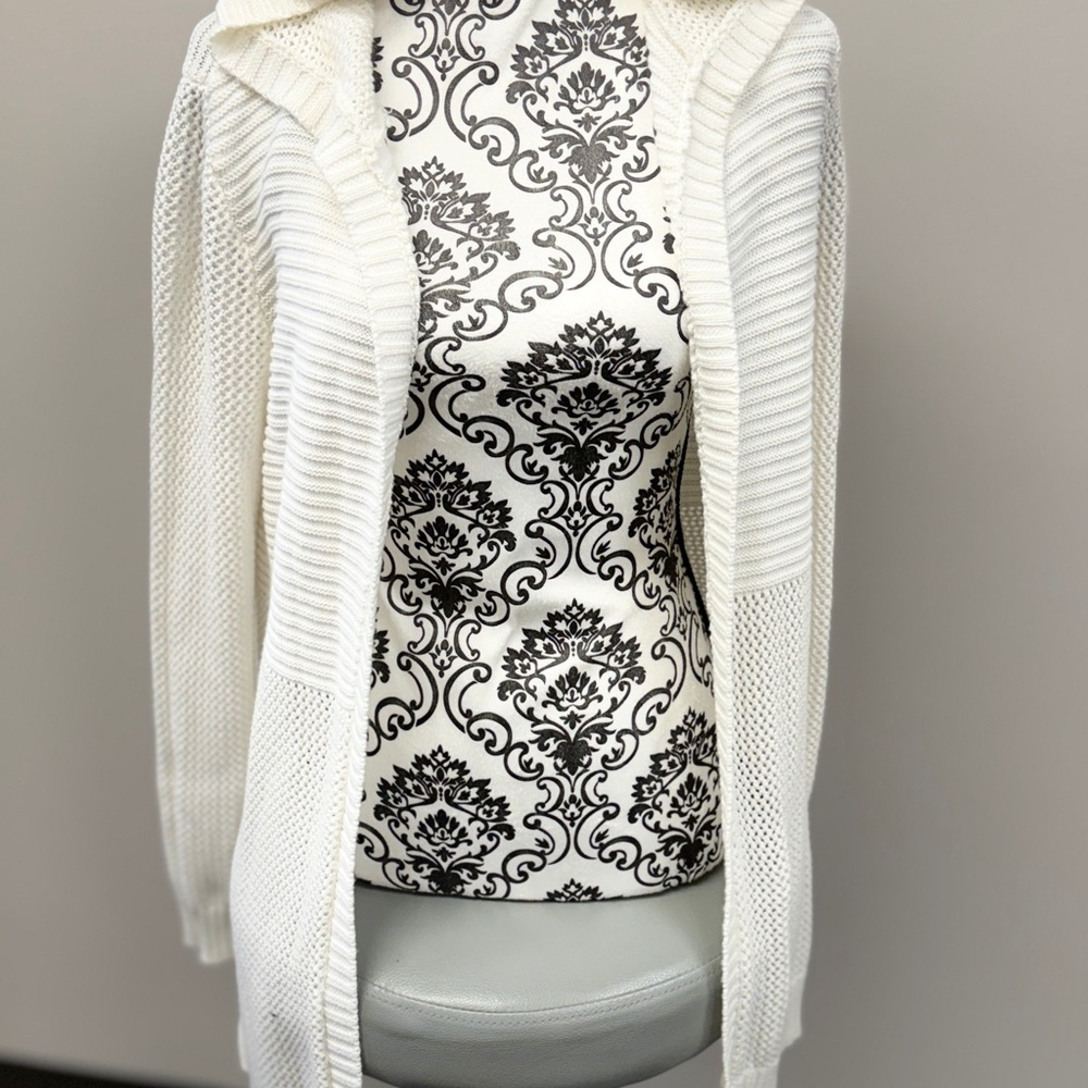 Marbled: cream sweater duster with hood sz Small